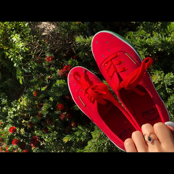 FRESH OFF THE VINE WATERMELON SNEAKERS🍉 - Picture 1 of 6